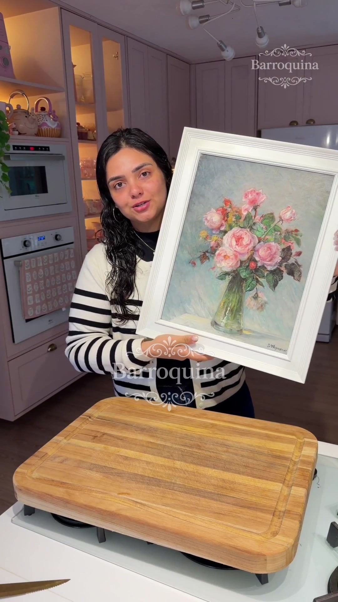 Bianca Targa, do Amor de Casinha, mostra os quadros do Ateliê Barroquina